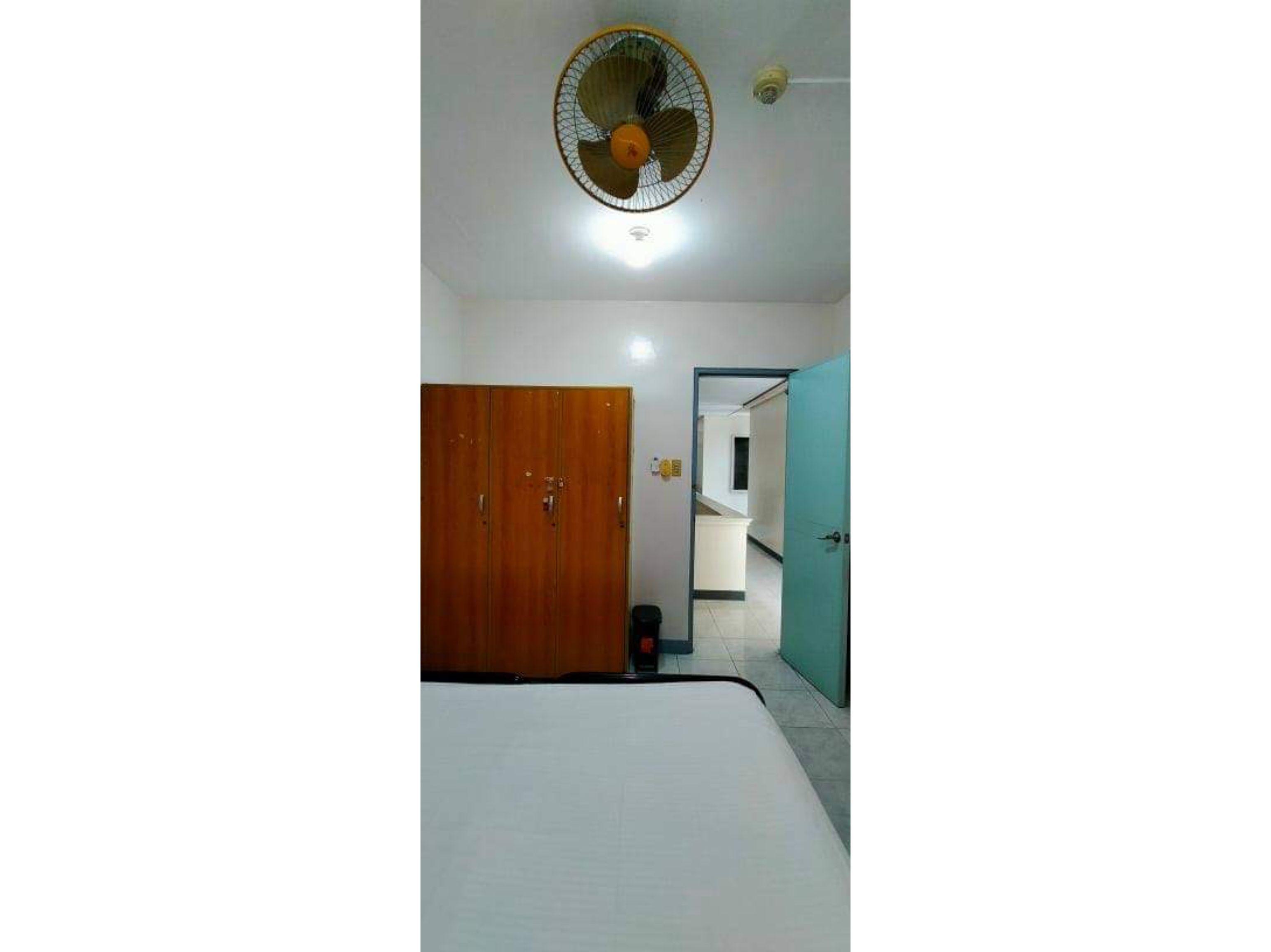 Oyo 799 Ddd Habitat Iloilo Hotel Exterior photo