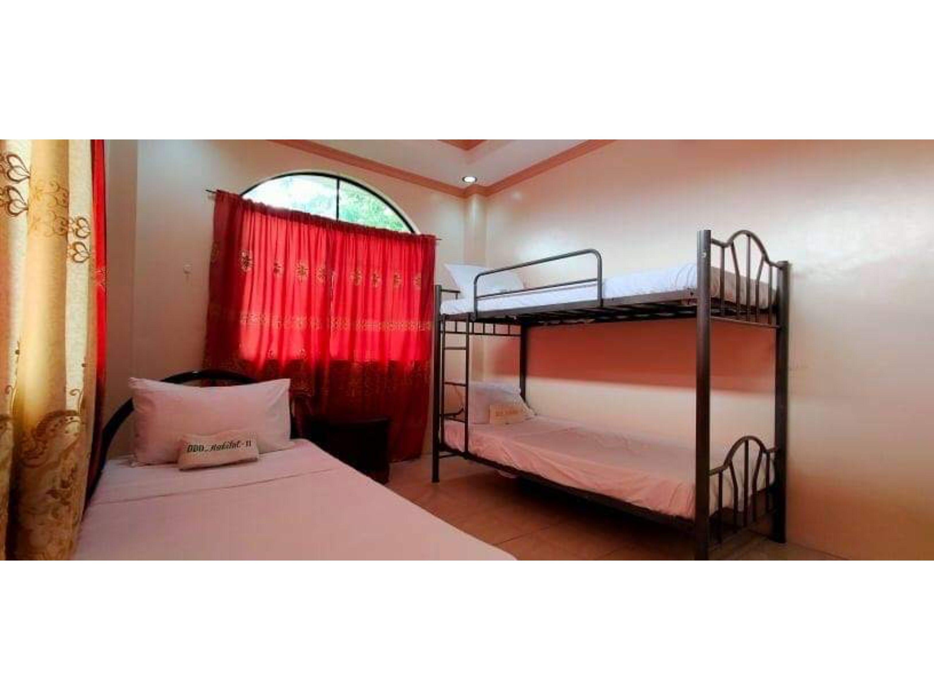 Oyo 799 Ddd Habitat Iloilo Hotel Exterior photo